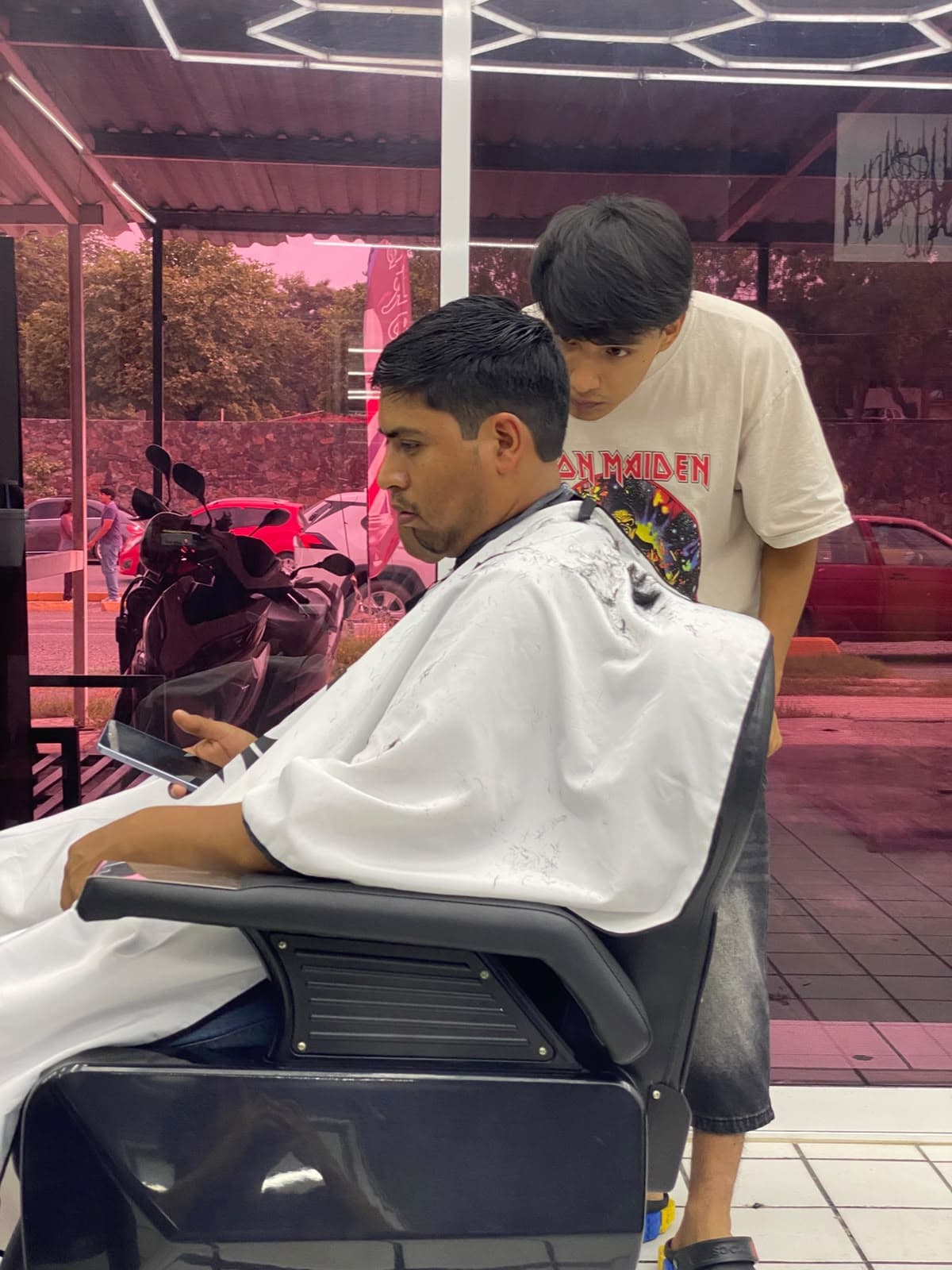 En la silla: Diego trabajando en Zeit