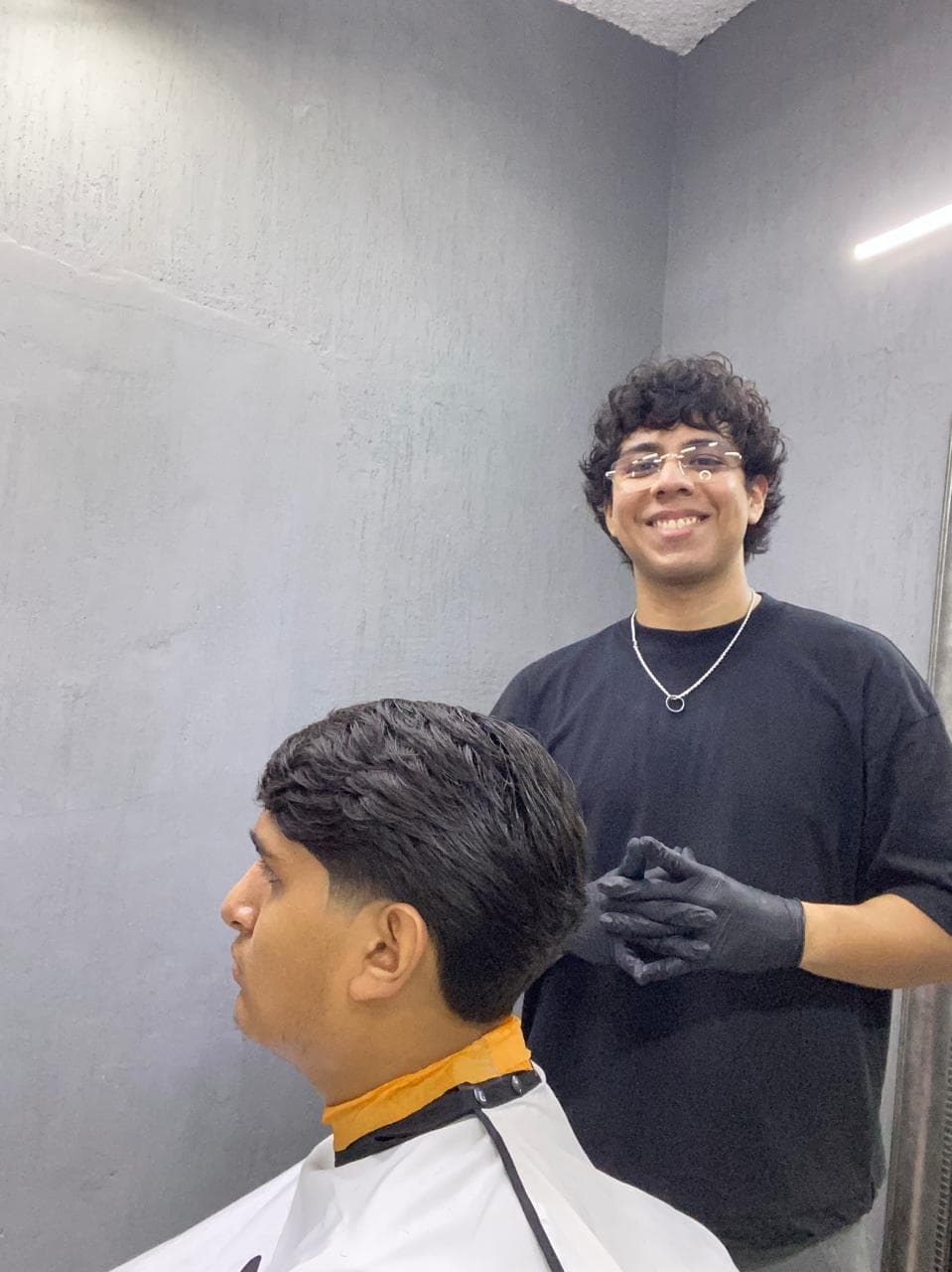 Entrega: Jonathan trabajando en Zeit